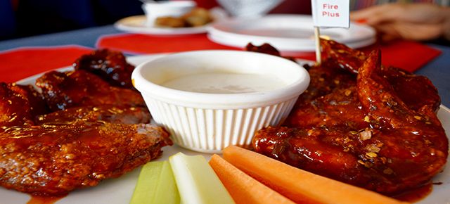 Hot Chicks: An Afternoon at Jerry's with Spicy-Hot Buffalo Wings